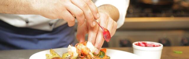 Stavili dlake u hranu u restoranu da ne bi platili račun od 190 evra