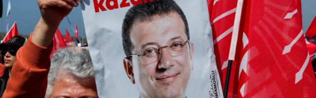 Турском опозиционом лидеру прети више од 2.000 година затвора