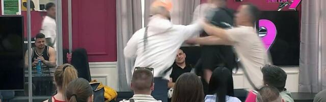 Nokautirao ga pesnicom u glavu! Brutalna tuča u Eliti - Produkcija hitno reagovala