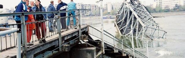 Da se ne zaboravi! Reketirani mostovi u Novom Sadu i Bačkoj Palanci, bomba bačena i na zgradu MUP-a