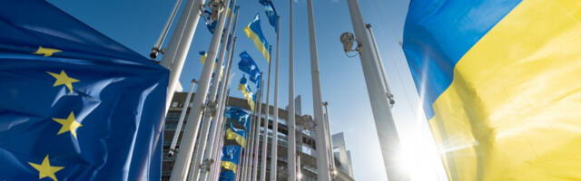 Бивши аналитичар ЦИА: Европа је заглављена у идеји рата са Русијом