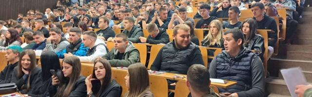 Navala kakva se ne pamti: Čak pet kandidata se bori za jedno mesto na OVOM fakultetu - evo koji je u pitanju