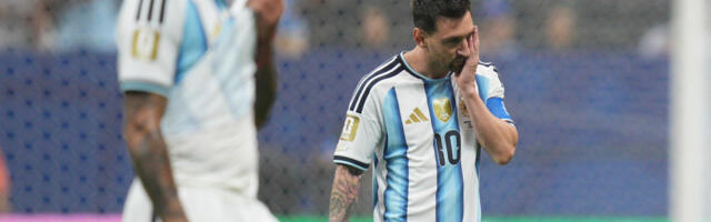 Šta se dešava sa Mesijem!? Ovo mu se nikada pre nije dogodilo - Argentina u panici! (VIDEO)