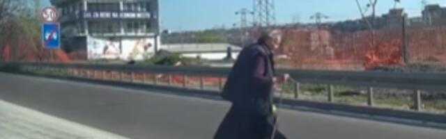 ŠOK SNIMAK: Starica sa štapom pokušala sama da pređe auto-put, a onda se desilo ČUDO (VIDEO)