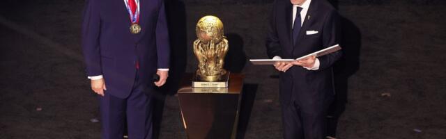 ŽREB ZA MUNDIJAL Donald Tramp prvi čovek u istoriji fudbala koji je dobio ovu nagradu