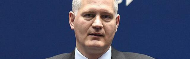 Novi DSS: Sva je vlast u Vučićevim rukama