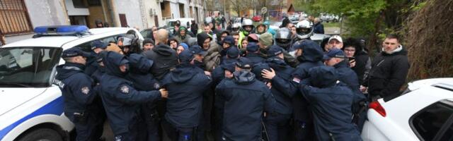 Od strukovnih udruženja do studentskih parlamenata: Režim bi, da može, kontrolisao i kućne savete