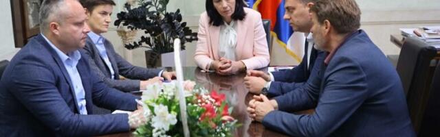 Predsednica Vlade Ana Brnabić posetila Užice, razgovor o aktuelnim teškim temama, ali i o novim ulaganjima