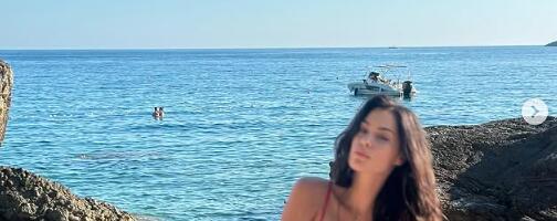 (FOTO) SRPSKA GLUMICA KAO MONIKA BELUČI Pozira kao sirena, mreže se usijale: "Kraljica Mediterana"