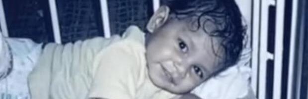 Roditelji je sa godinu dana ostavili u napuštenoj i blatnjavoj kući: Komšija je čuo plač, odveo u sitotište a ono što se desilo nakon 10 godina je šokiralo sve
