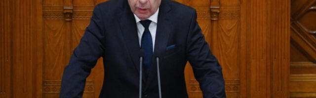 Премијер Мађарске критиковао председника због путовања са породицом о трошку пореских обвезника