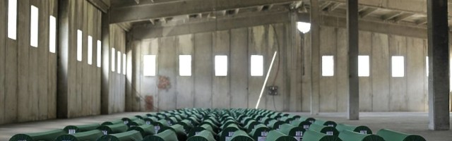 Turski hakeri napali vladinu stranicu u Srbiji, postavili fotografiju s tabutima iz Srebrenice