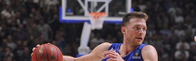 Galu Mekelu prija Španija, ostaje u ACB ligi