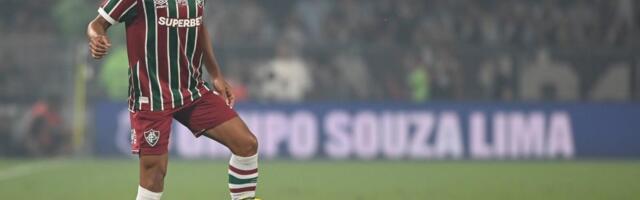 TIJAGO SILVA ŽELI NA MUNDIJAL! Proslavljeni as napustio Fluminense - vraća se u Evropu u 41. godini!