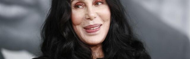 Sin joj se predozirao, a onda joj otkrio neverovatnu istinu: Pevačica saznala da ima NJU već 15 godina!