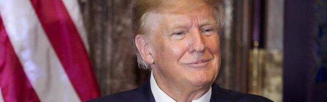 TRAMPU SE SMEJE POLA AMERIKE : Citirao Orbana pa pomešao Obamu i Bajdena (VIDEO)