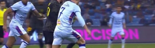 Ronaldo OSPORIO Mesijevu nagradu!