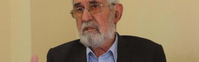 Aleksandar Popov: Paljenje vrata Katedrale u Novom Sadu deo politike podela