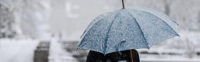 SNEG ĆE VEČERAS DA OKUJE SRBIJU! Evo gde već zavejava, a gde pljušti kiša - Temperature u MINUSU!