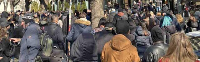VIDEO: Protest zbog spornih zakona – „Ovo nije reforma, već direktan napad na pravosuđe“