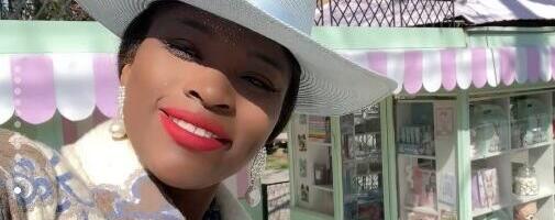 CELO SELO PRIČA KAKO JE SRPSKA SNAJKA IZ PLEMENA ZULU PROSLAVILA VASKRS: Doselili se u malo Crniće, meštani ovo od nje nisu očekivali (foto)