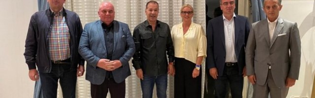 PALMI UKAZANA VELIKA ČAST U HURGADI! Na Ramazan gost u kući VLASNIKA LANCA HOTELA TITANIK I ALIBABA /FOTO/
