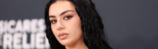 Brat black boja kose će biti najveći prolećni trend, tvrde stilisti slavnih