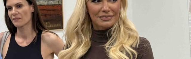 NATAŠA BEKVALAC POVUKLA RADIKALAN POTEZ! Pevačica iznenadila sve OVOM ODLUKOM! (FOTO)
