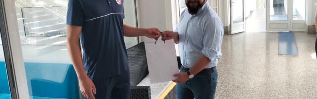 FK Radnički donirao 300.000 dinara Specijalnoj školi “Bubanj” u Nišu