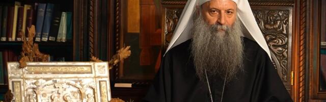 Божићна посланица патријарха Порфирија: У Отаџбини или у расејању, а посебно на распетом КиМ, једним гласом и једним срцем, заједно с анђелима запевајмо божићну химну