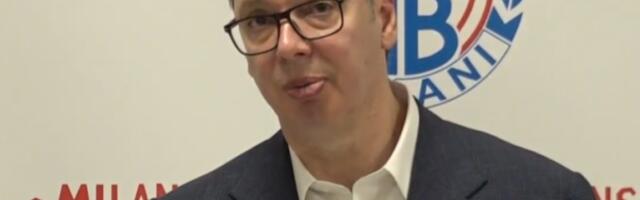 "ZAHVALJUJUĆI ONOME ŠTO VI OVDE PROIZVODITE, DODATNO MOŽEMO DA ČUVAMO MIR!" Vučić u MB Namenska u Lučanima - DRŽAVA SE NEĆE ODREĆI VEĆINSKOG VLASNIŠTVA (FOTO, VIDEO)