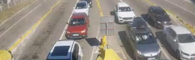 DUGE KOLONE NA HORGOŠU, NA GRADINI I PREŠEVU SKORO NIKOG NEMA: Evo kakvo je stanje na granicama u jeku sezone