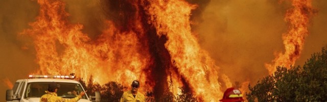 MUKAMA NIKAD KRAJA! Pakleni požari u Kaliforniji ponovo divljaju: Evakuisano 7.000 ljudi!
