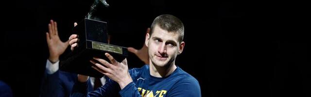 Jokić će morati da spremi MVP govor ako pobedi: Janis je plakao, a Nikoli sada niko ne može da "ODUZME" ceremoniju