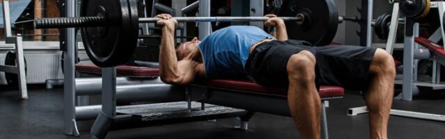 Kako da podignete veću težinu iz benča