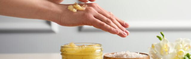 Najbolje domaće maske za rast i jačanje noktiju