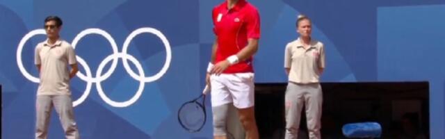 "Ćuti, bre, ćuti": Nole pobesneo na navijača (VIDEO)