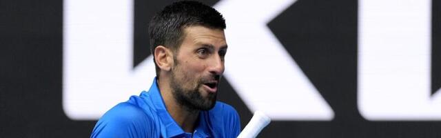 Đoković opet nervirao navijače! Srbin posle šoka dodao gas i zgromio Fariju za treće kolo AO