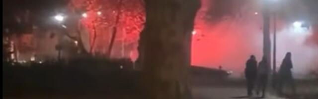 Tuča navijača Dinama i Zvezde u Vukovaru (VIDEO)