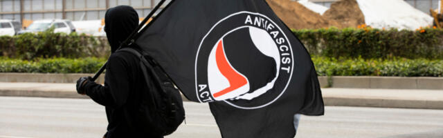 VLADA NEMAČKE OSTAVLJA BAŠTINU: Noževi, ubistva i ANTIFA