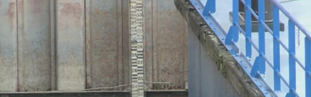 Raste vodostaj Drine: Zatvoren parking na obali u Zvorniku