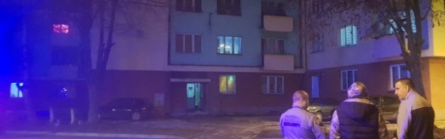 TRAGEDIJA NA BOŽIĆ: Ratni vojni invalid stradao u požaru, ugušio se u snu, BLINDIRANA VRATA ZAUSTAVILA VATROGASCE /FOTO/