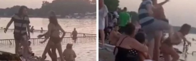 ŠOK SCENA NA ADI! OVOG POD HITNO U ZATVOR! Muškarac napao devojku, šutnuo je u glavu! Svi gledaju u čudu, retko ko da pomogne!/UZNEMIRUJUĆI VIDEO/