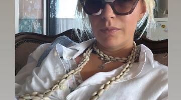 "NE MOGU DA DIŠEM" - Pevačica se uslikala u poodmakloj trudnoći, pa otkrila kako podnosi drugo stanje