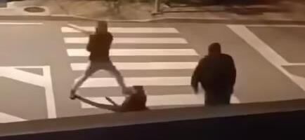 JEZIVI SNIMCI TUČE NAVIJAČA: Splitska Torcida ponovo u akciji, radile motke