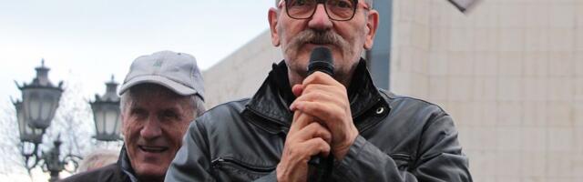 Kovačević: Vlast svesno zaglupljuje narod, glava države - vucibatina