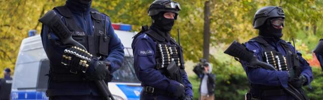 POLICIJA UPALA U STAN MAJKE PREDSEDNIKA POLJSKE! Opšti haos u Gdanjsku zbog bizarne dojave, hitno se oglasio premijer Tusk: "Ne radite to, ići ćete u zatvor"