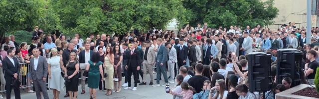 Matursko veče srednje Tehničke škole u Vranju FOTO/VIDEO