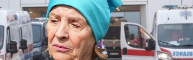 LEPA LUKIĆ U STRAVIČNIM BOLOVIMA, HITNA POMOĆ PONOVO DOŠLA PO NJU! Previjaju je nakon jezive nezgode!