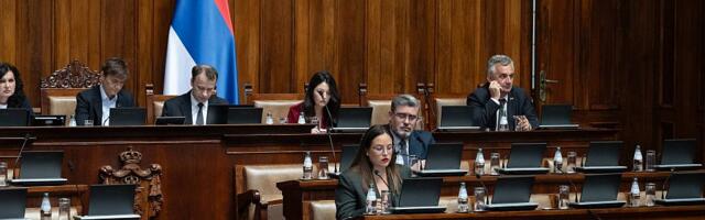 Skupština usvojila Zakon o oružju i municiji, glasa se o još 17 tačaka dnevnog reda
